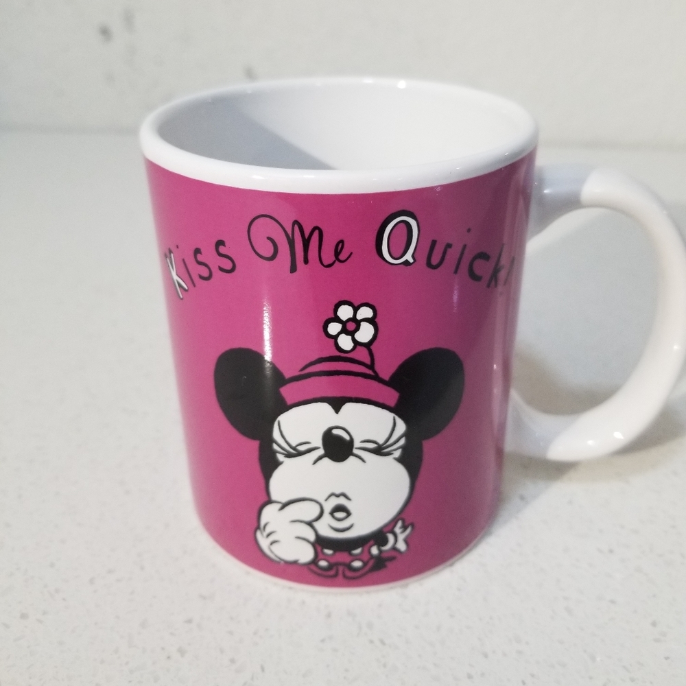 Disney Vintage Minnie Mouse Mug